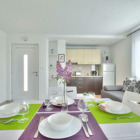 Apartments Antunovic Umag Ngoại thất bức ảnh