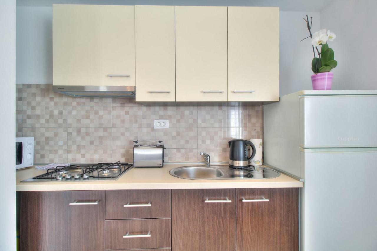 Apartments Antunovic Umag Ngoại thất bức ảnh